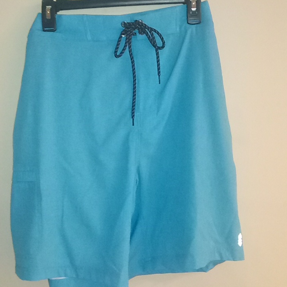 Super soft  92%poly 8% spandex shorts w multi  pockets (XXL)